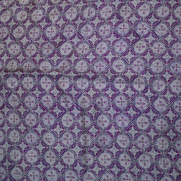 Ann Taylor Purple Geometric 100% Silk Scarf 26"x26" - Picture 4 of 7